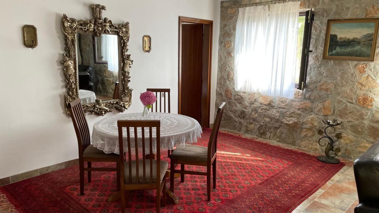 House In The Mountains Near Budva Luaran gambar