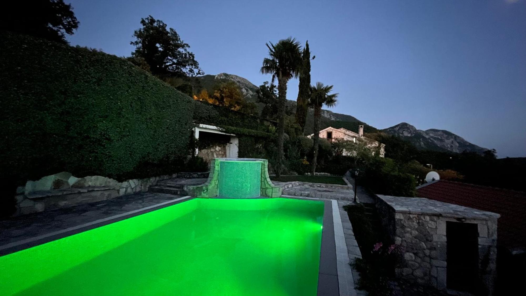 House In The Mountains Near Budva Luaran gambar