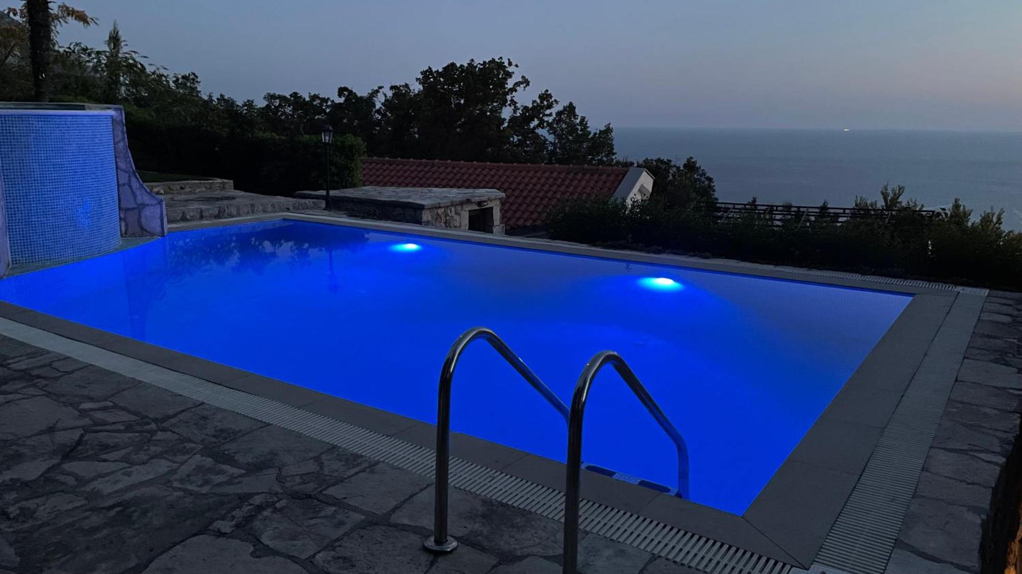 House In The Mountains Near Budva Luaran gambar
