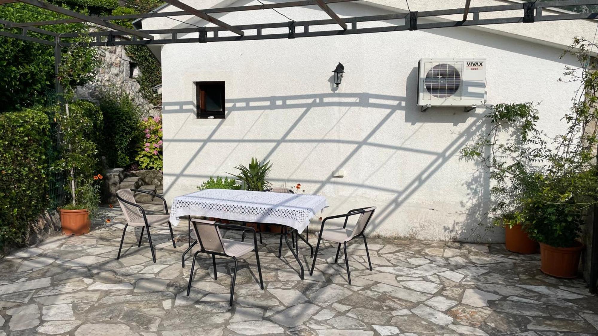 House In The Mountains Near Budva Luaran gambar